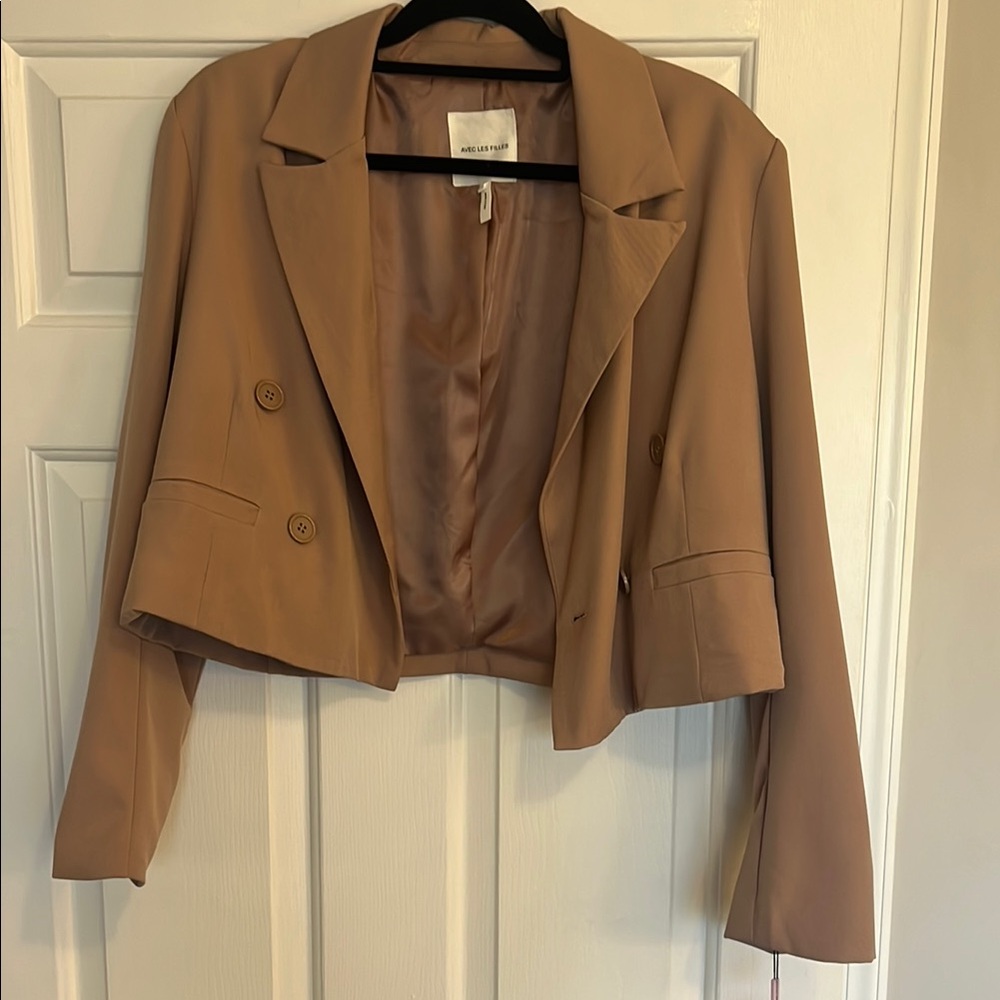 Women's Tan Cropped Jacket